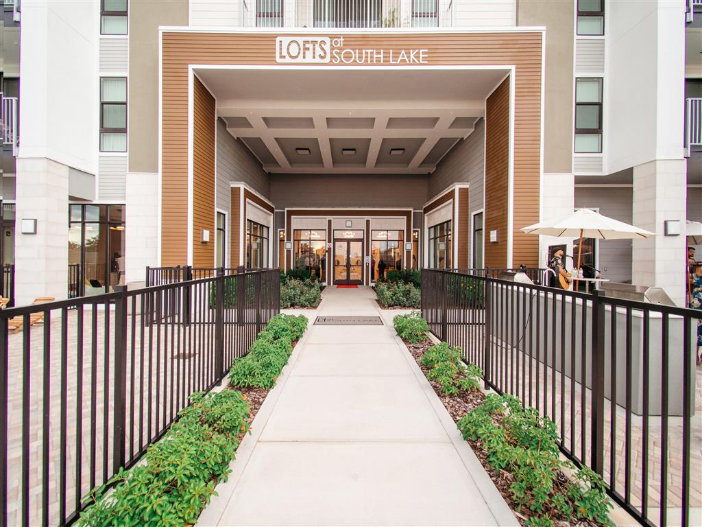 Lofts at South Lake Image 24