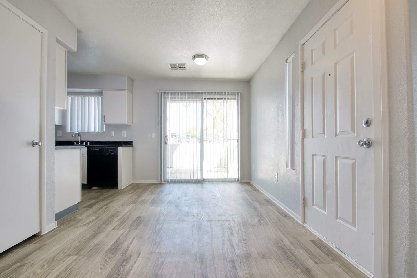 Aero Townhomes Image 11