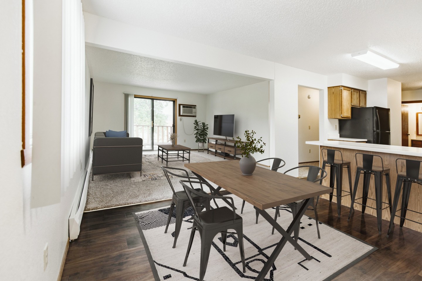 Chandler 1802 Image 2