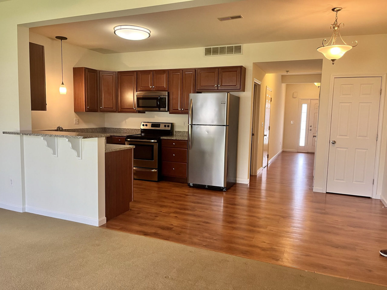 Ridgeview Townhomes and Apartments Image 23