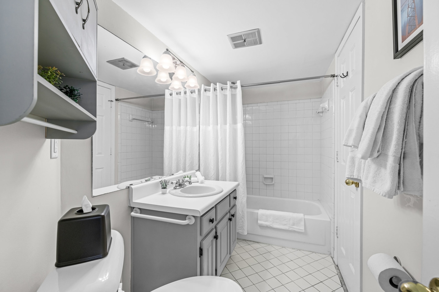 887 Juniper St Image 11