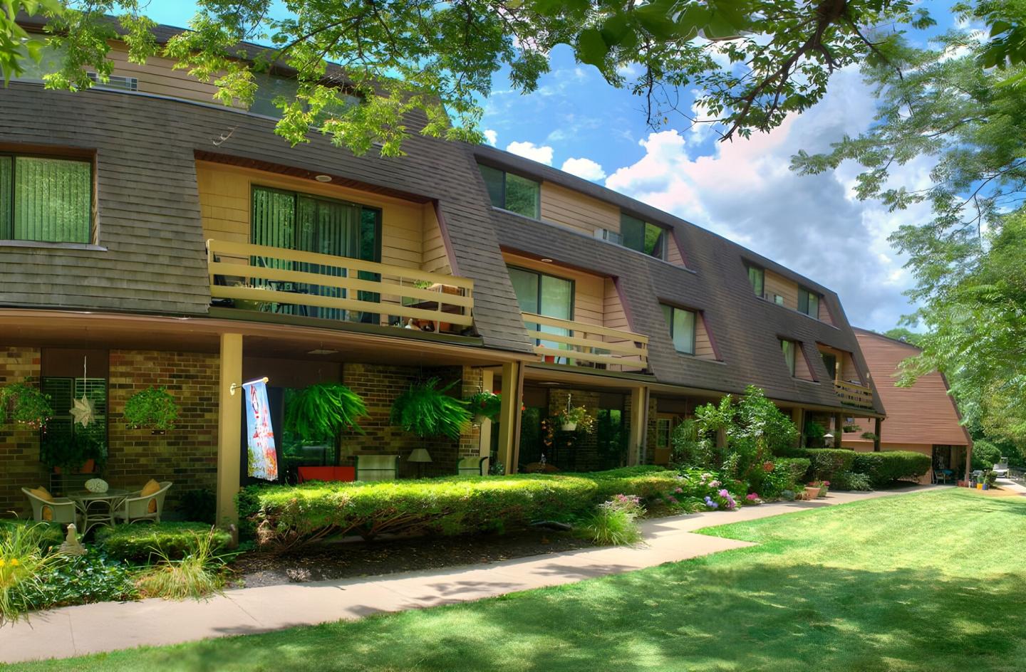 Brook Hill Village Image 4