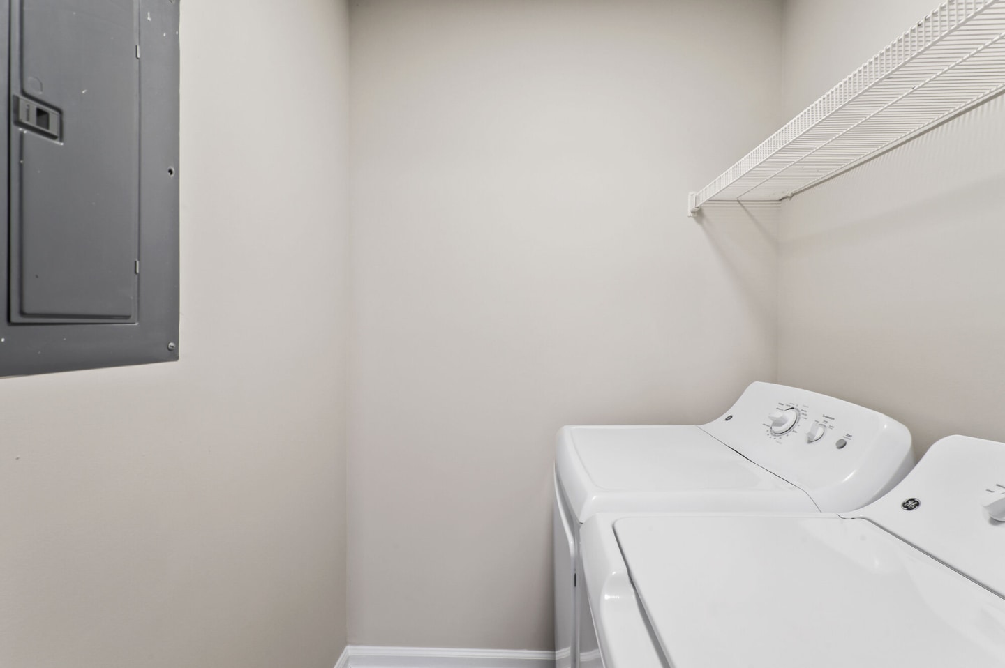 The Waterford Apartments Image 36