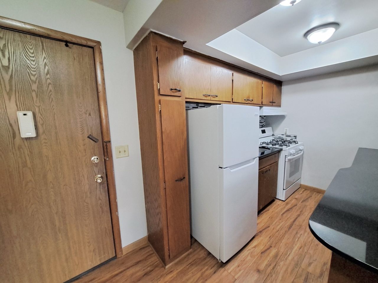 3428 Harriet Apartments Image 13