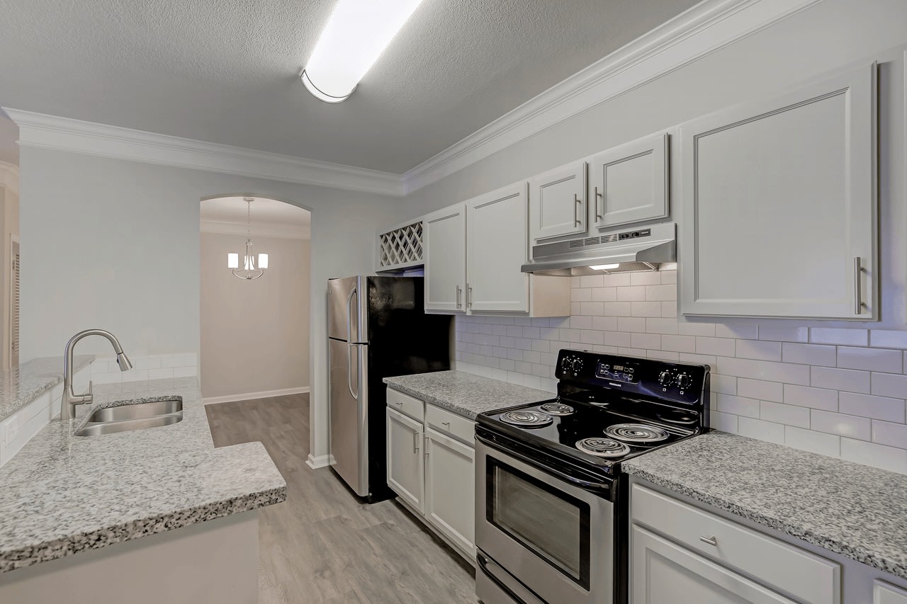 Lakeside at Town Center Apartments Image 23