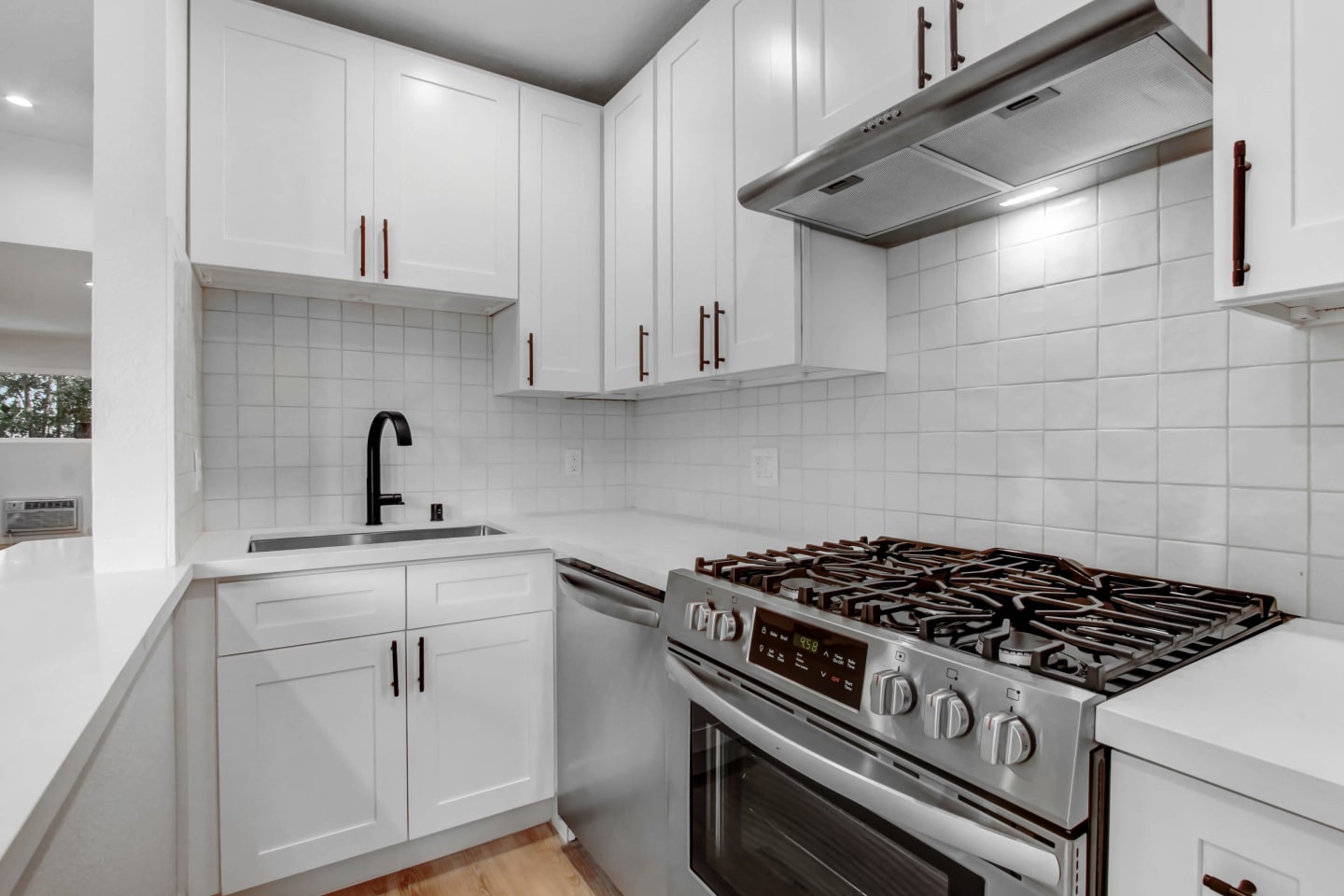 10795 Woodbine Apartments Image 3