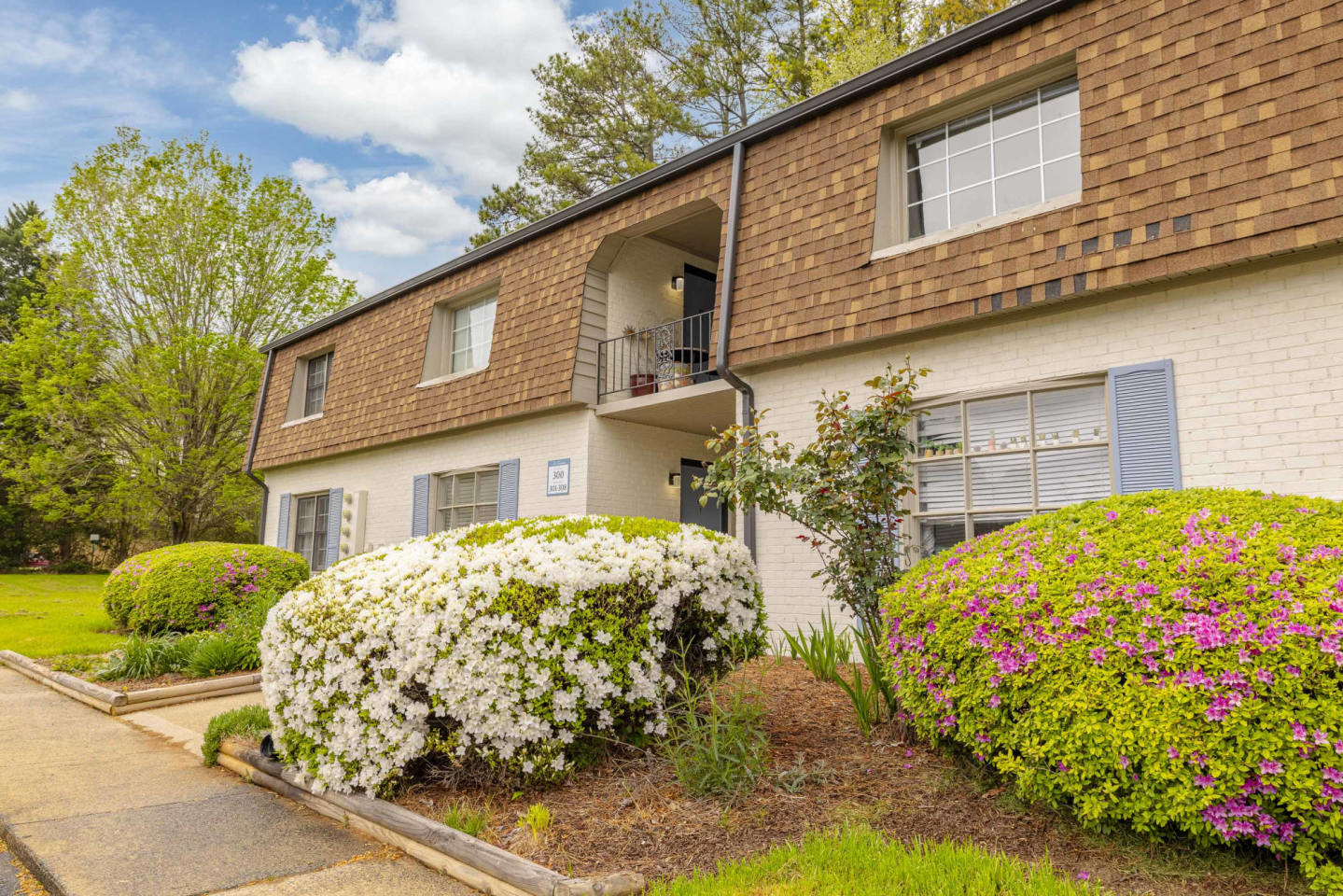 The Chateau Apartments Image 34