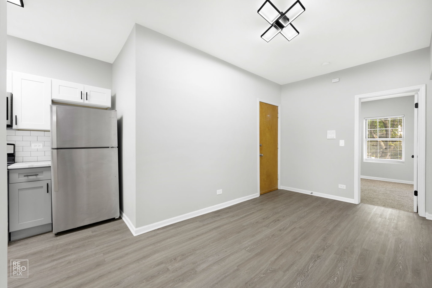 447 N Austin Image 11