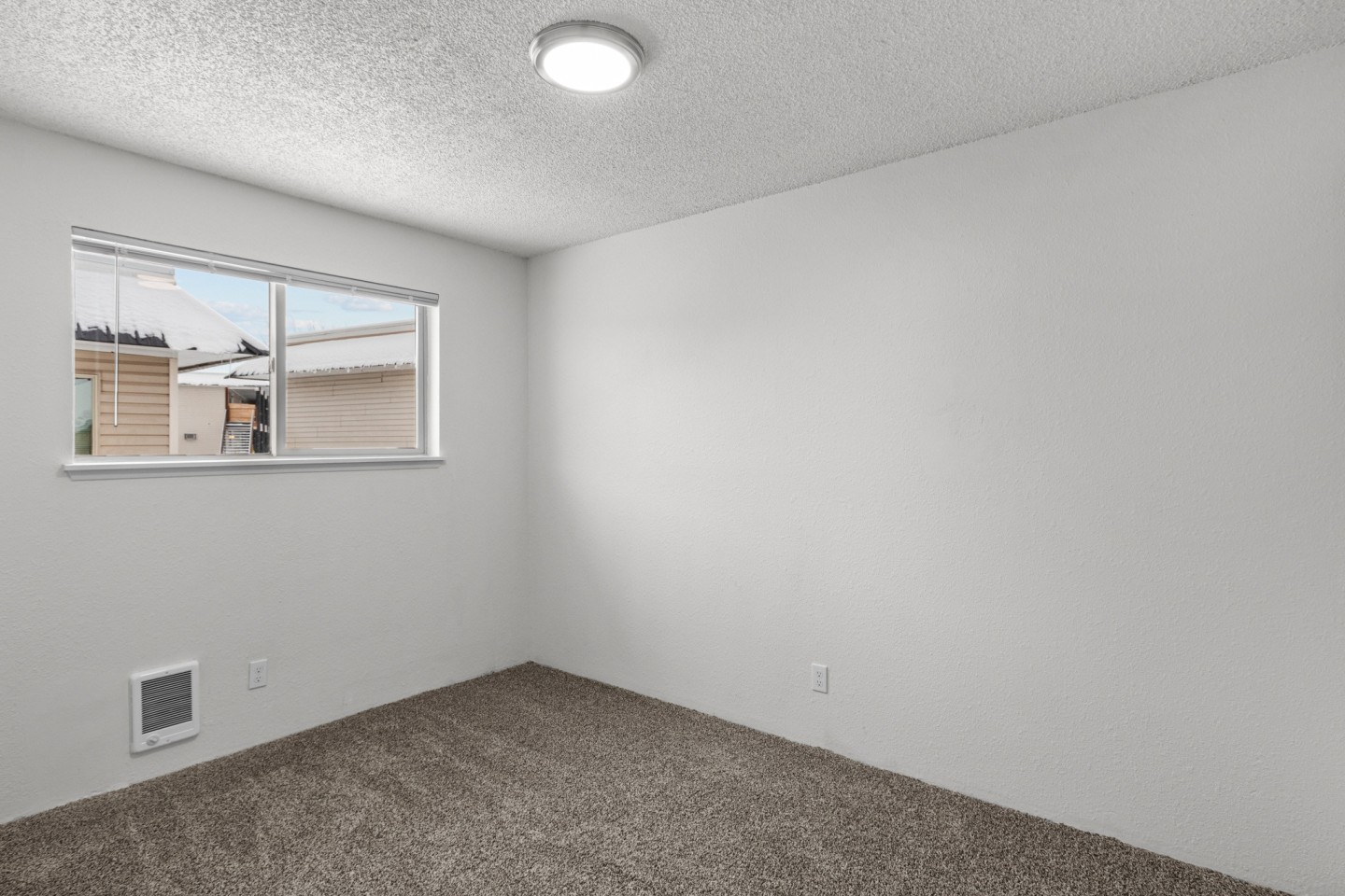 Creekside Apartments Image 17
