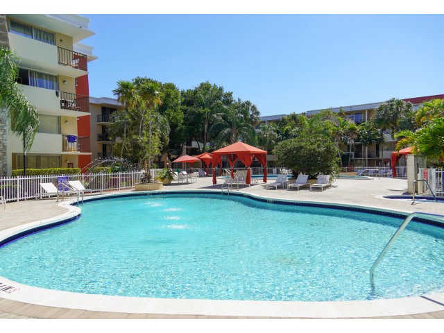 Colony at Dadeland Image 3