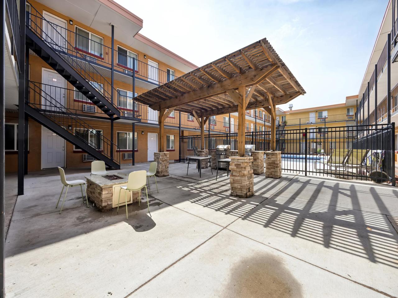 Newport Square Apartments Image 30