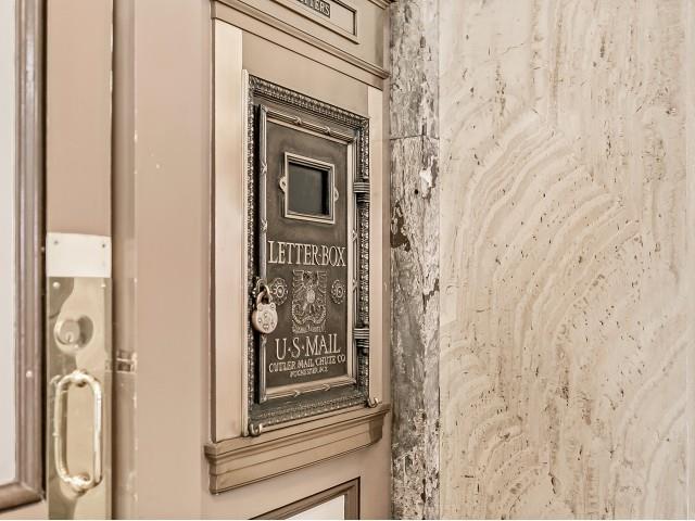Gravier Place Image 10