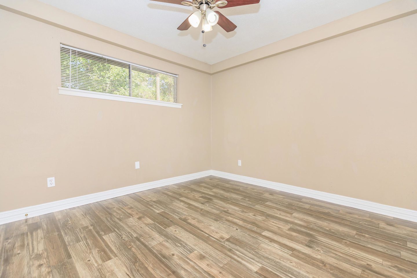 The Californian Apartments of Lufkin Image 2