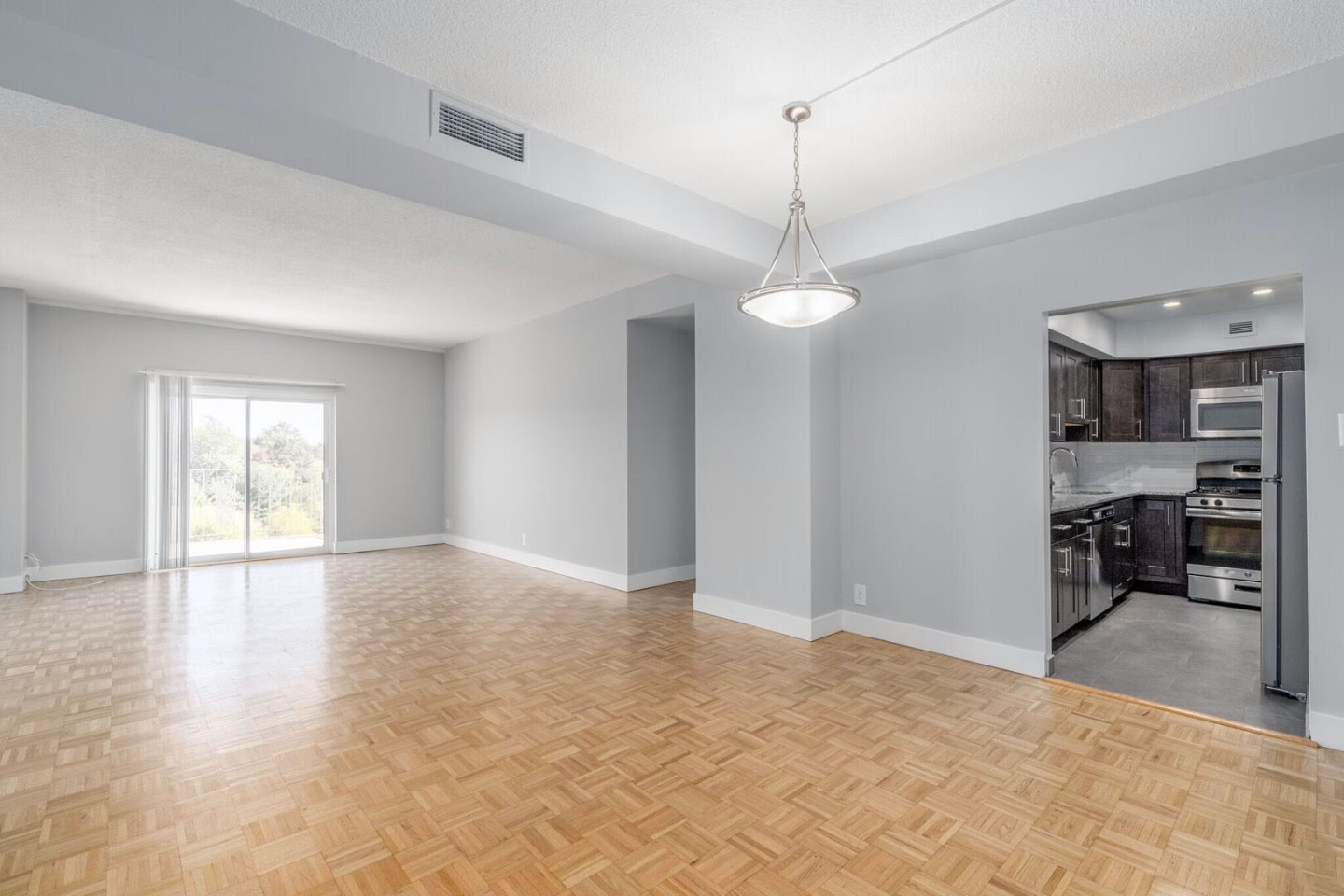 Plaza Apartments Image 33