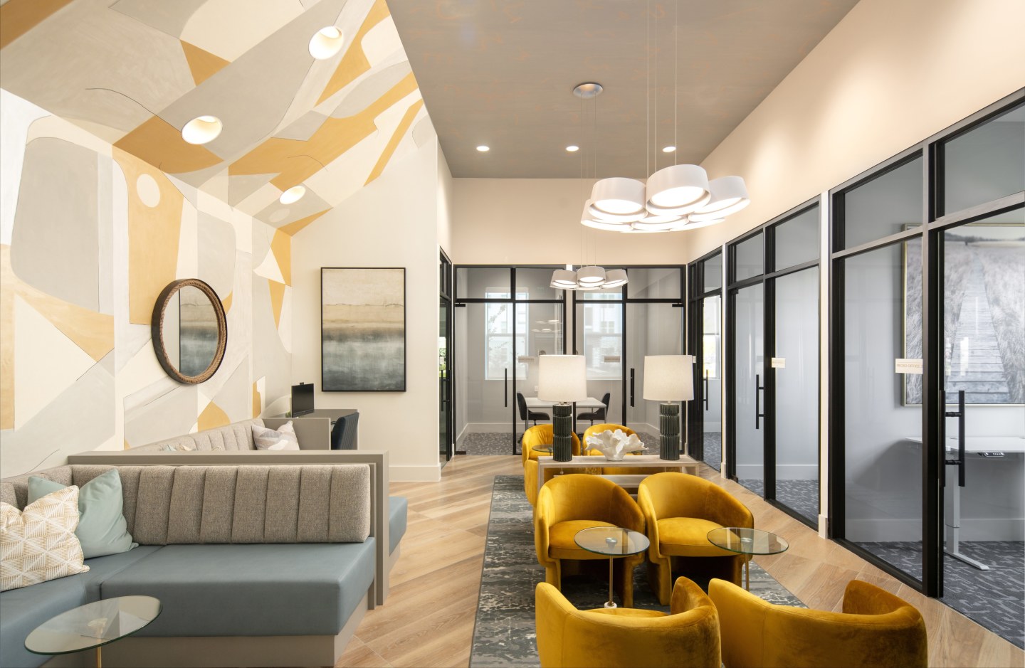 Aventon Meadows Image 13
