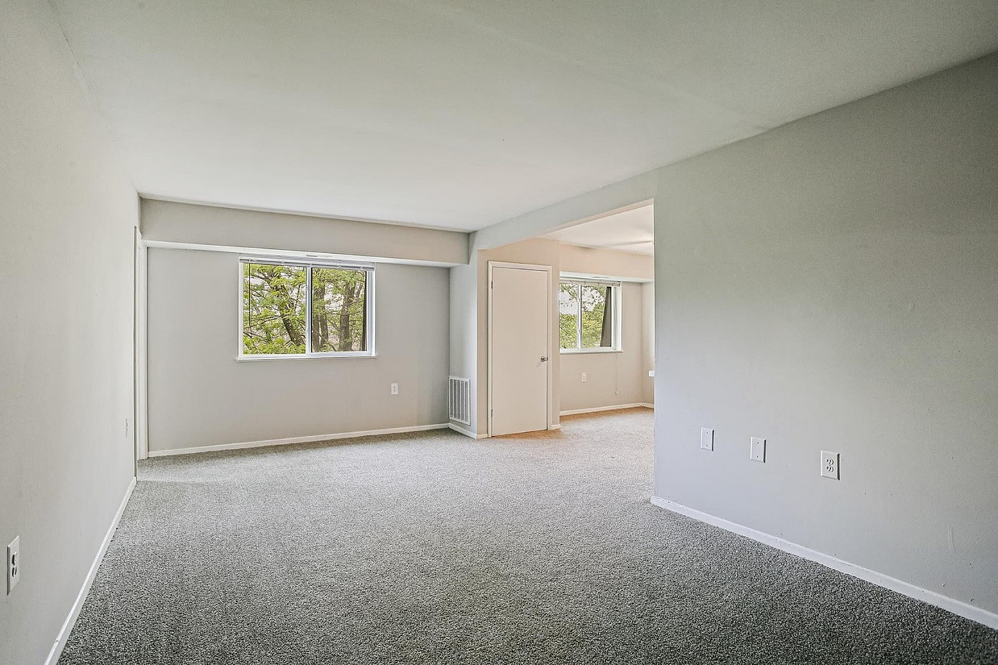 Meadow Creek Apartments Image 2