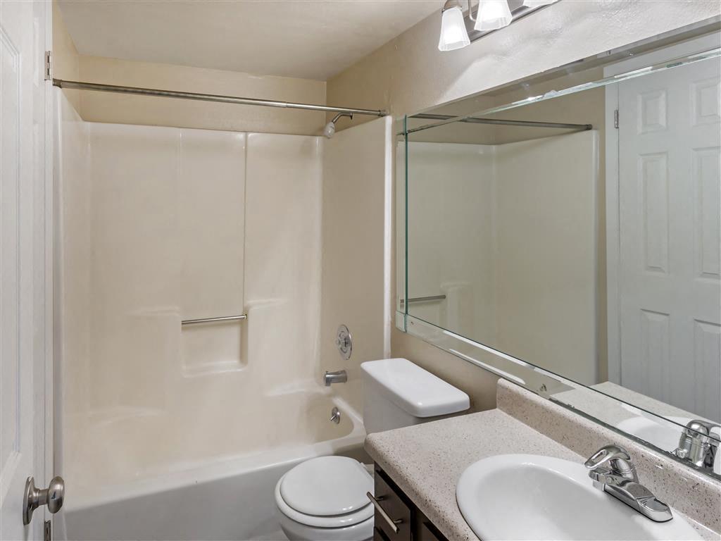 James Pointe Apartments Image 106