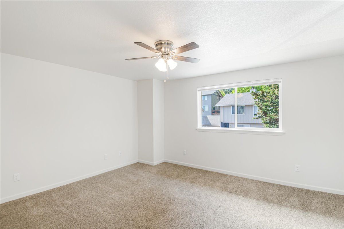 Lincoln Townhomes Image 23