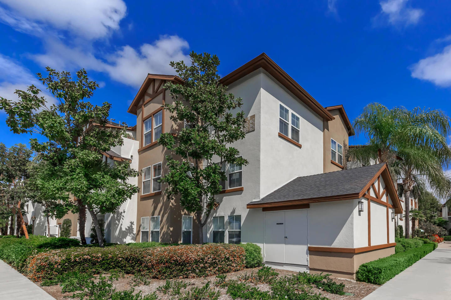 Heritage Park Senior - Ladera Image 10
