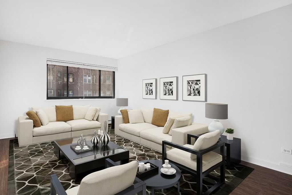 536 West Addison Image 11