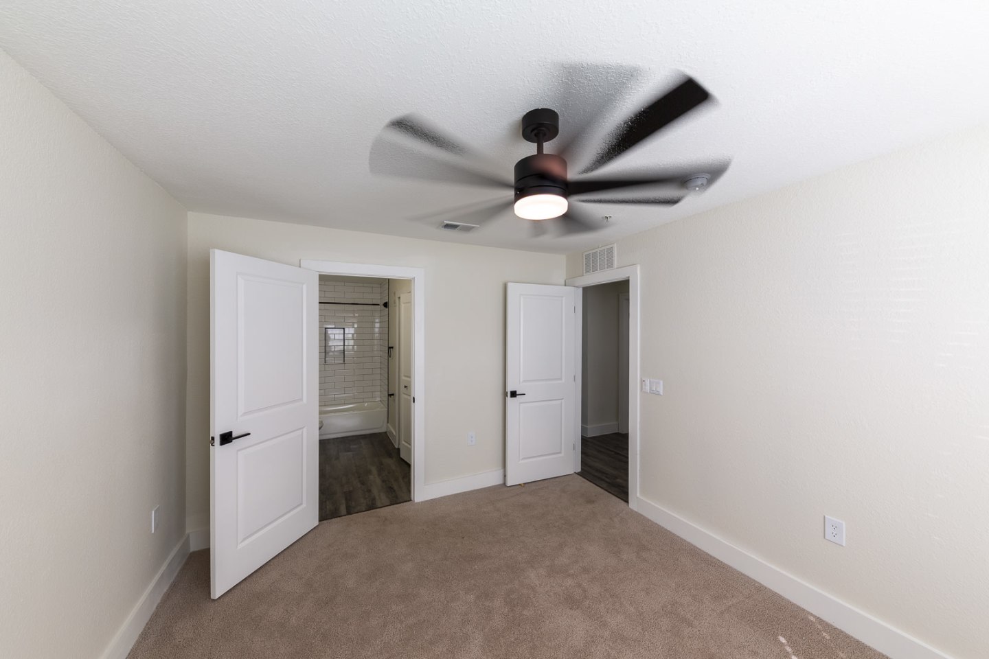 Addison Landing Image 9