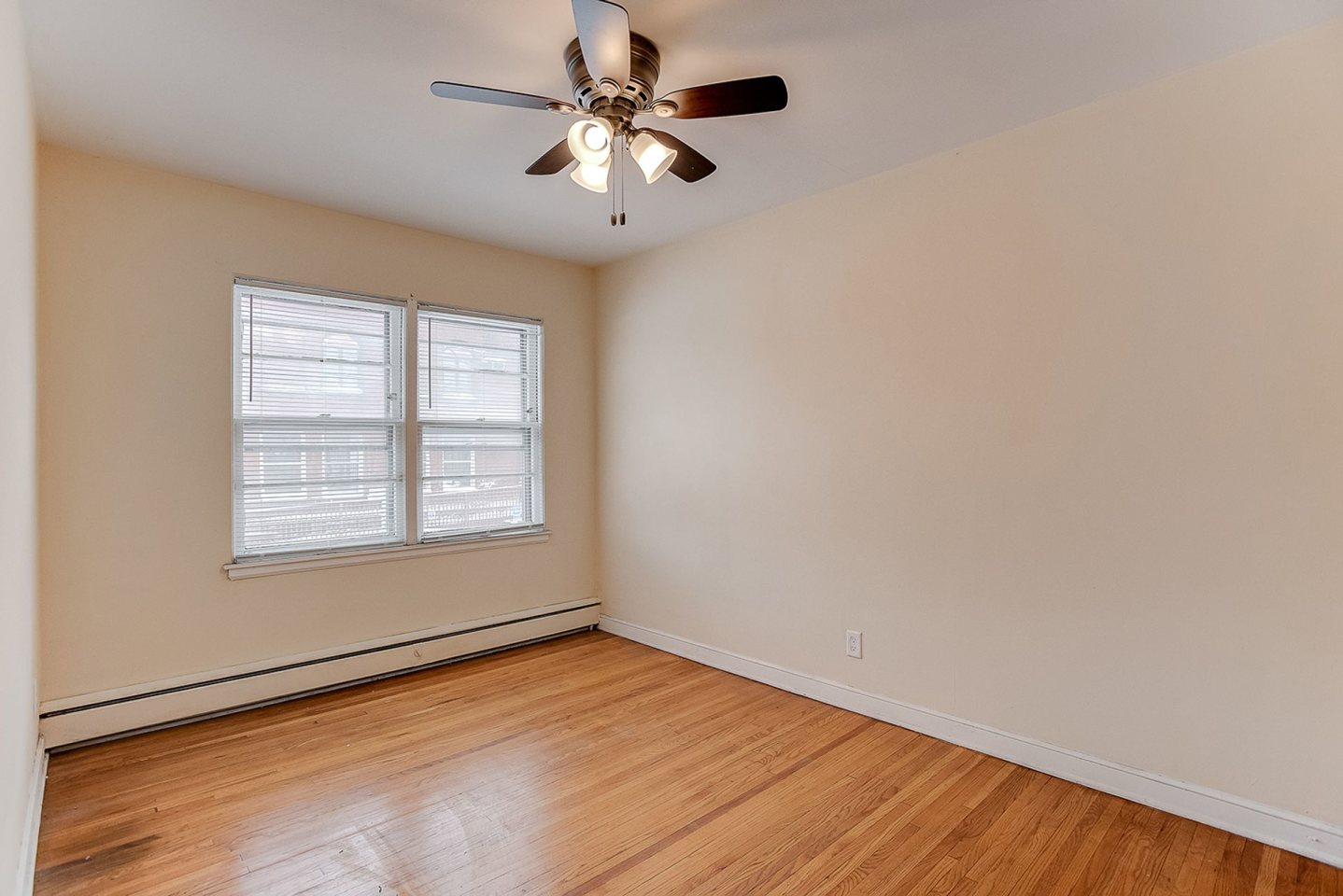 123 West 26th Street Image 12