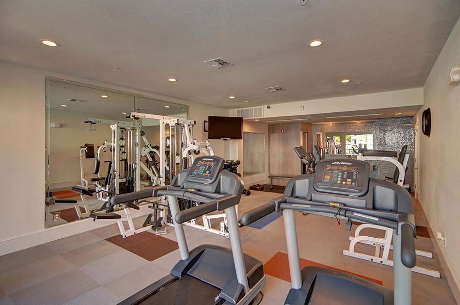 Lakepointe Residences Image 16