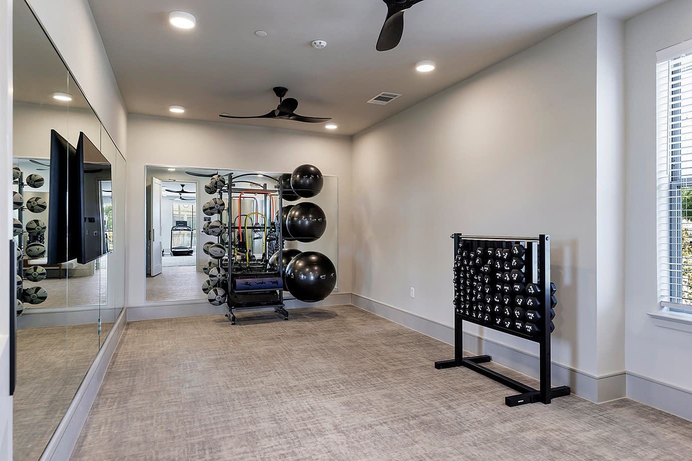 The Luxe at Lewisville Age 55+ Active Adult Apartment Homes Image 28