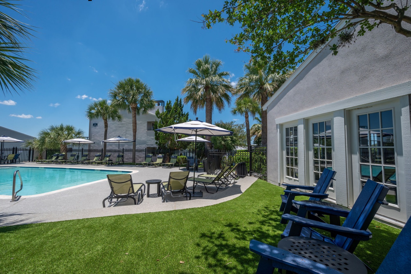 Royal Palms Image 9