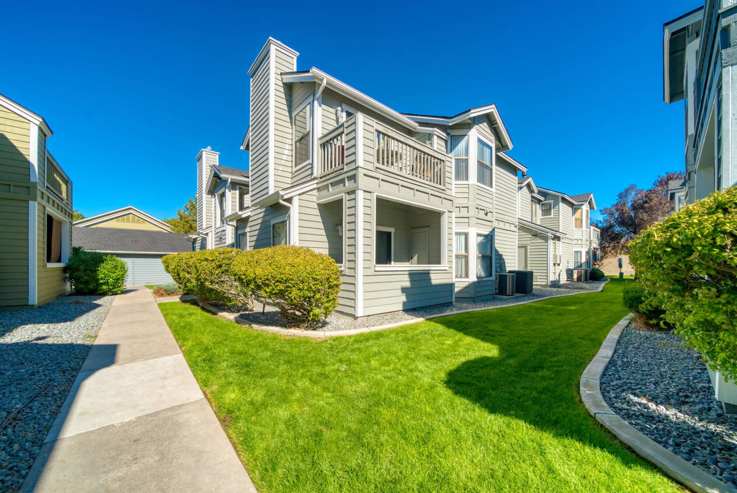 Bristle Pointe Image 10