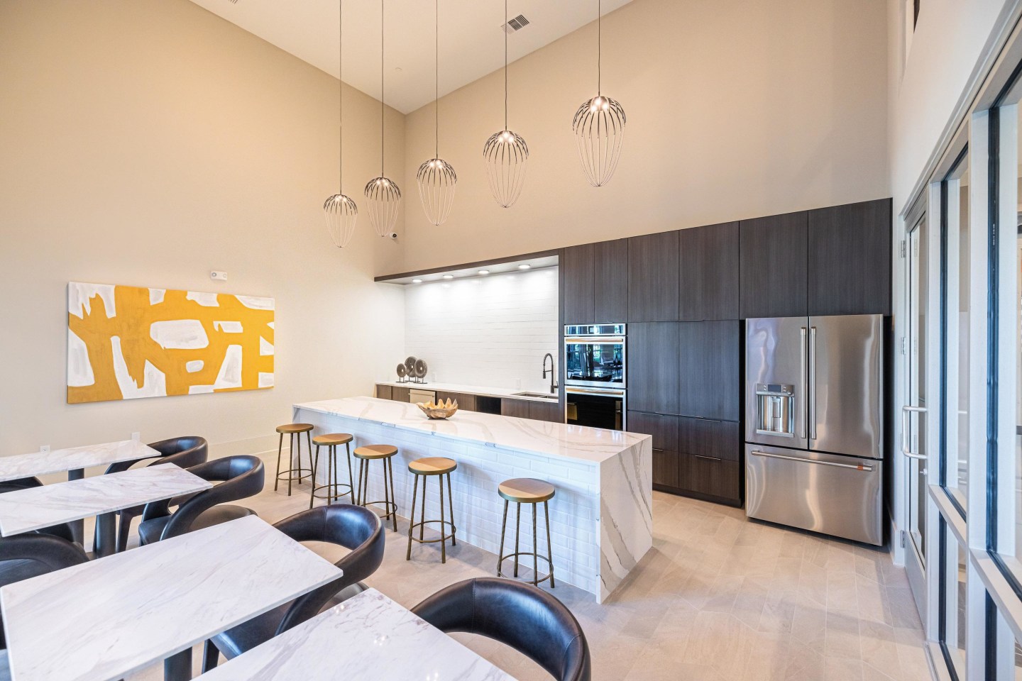 The Parian Luxury Apartments Image 4