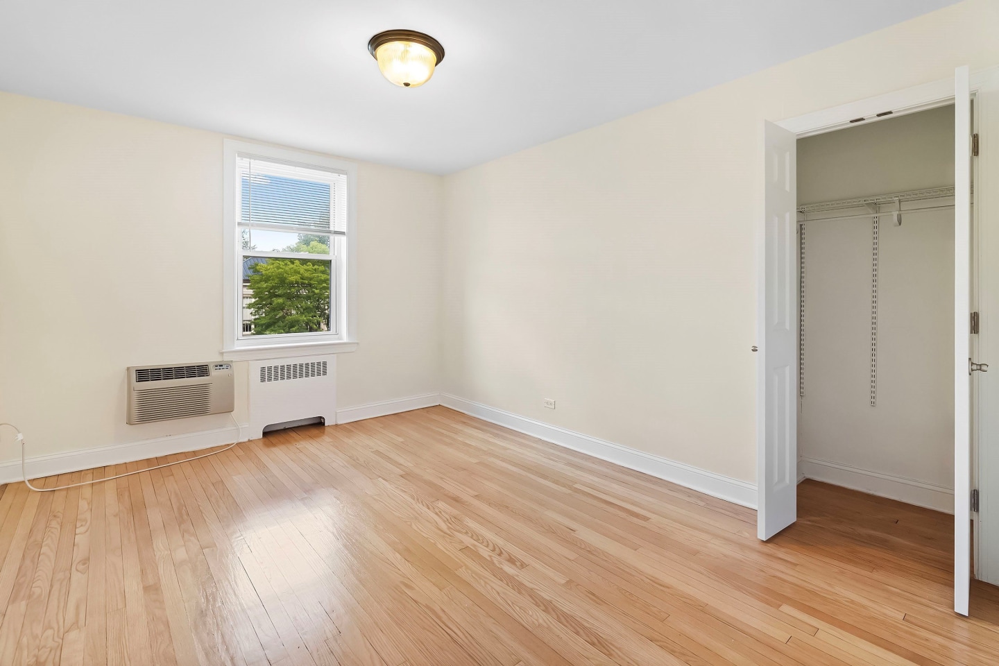 188 Bellevue Ave Image 11