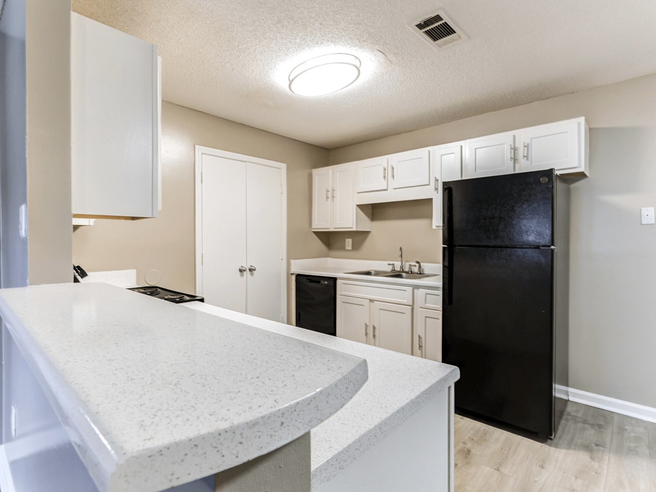 Waverly Apartments Image 47