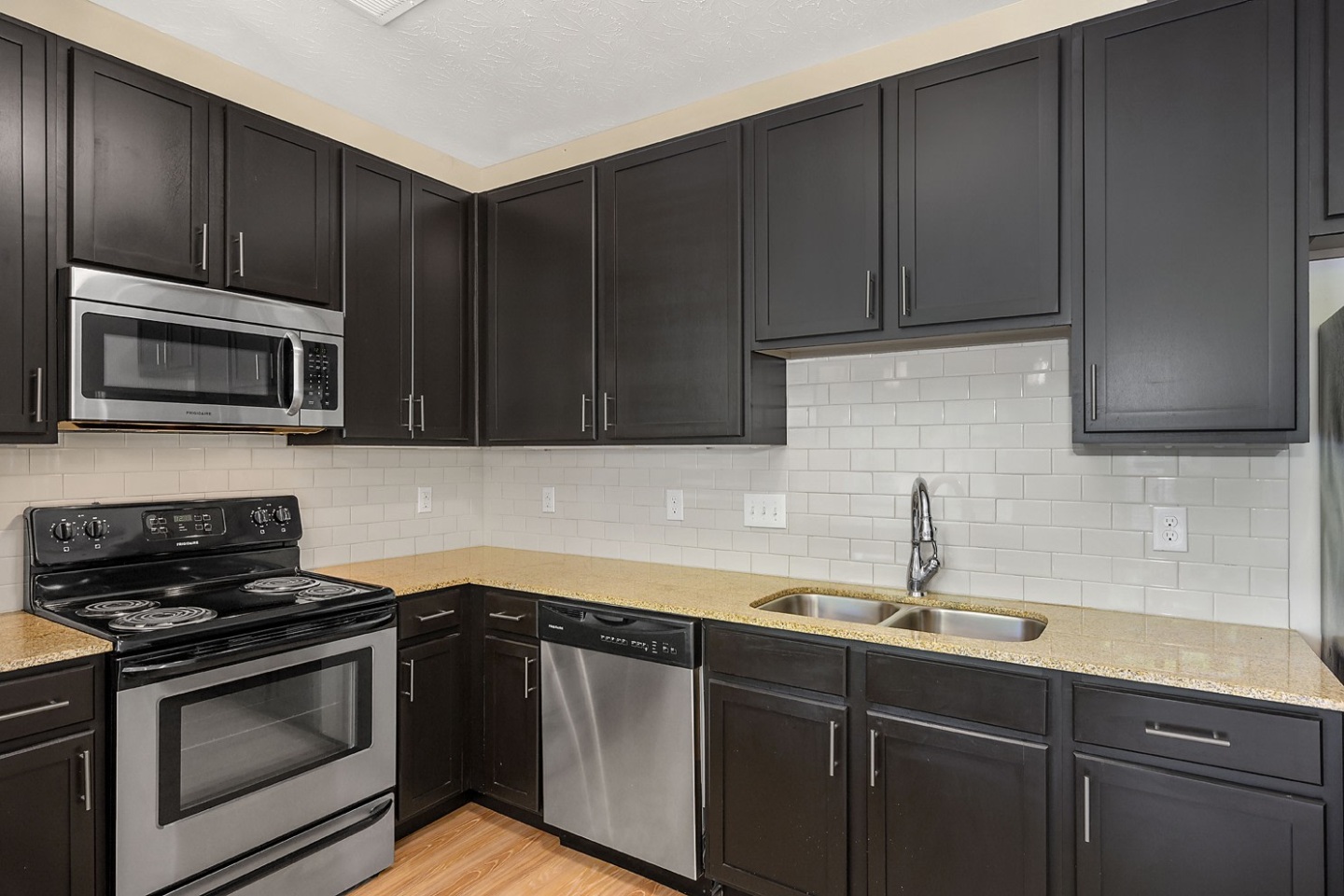 Delta Flats Image 19