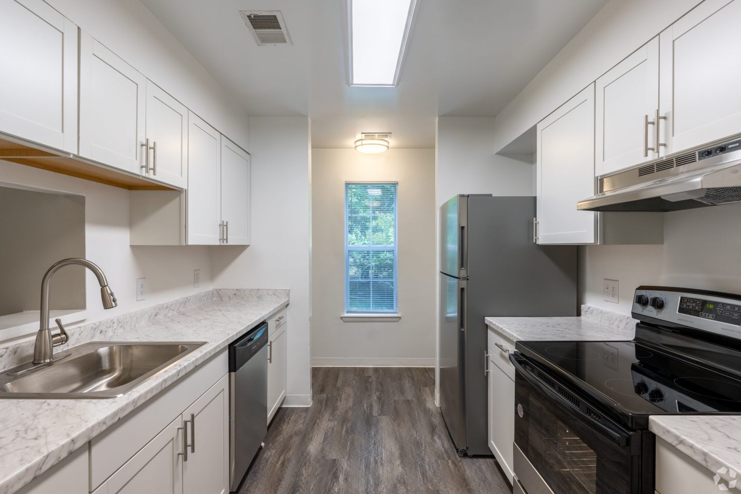 Forest Pine Apartments Image 1
