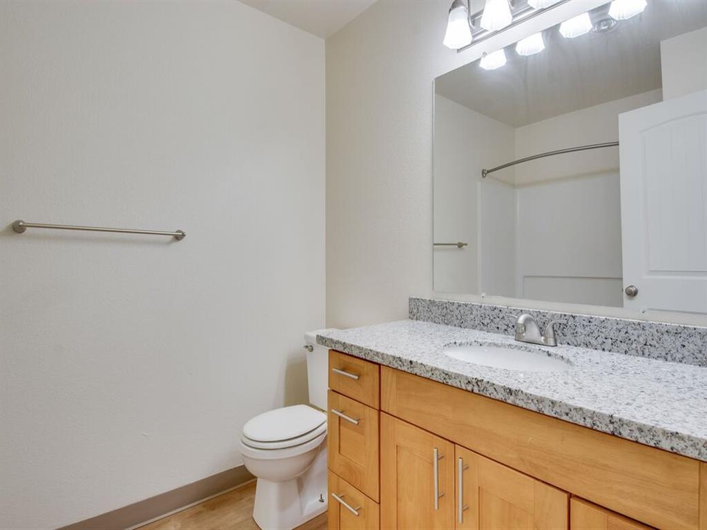Cascade Woods Apartments Image 16