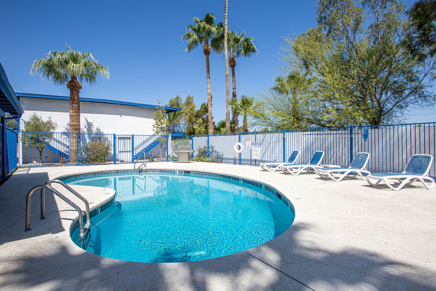 University Manor Apartments Image 12