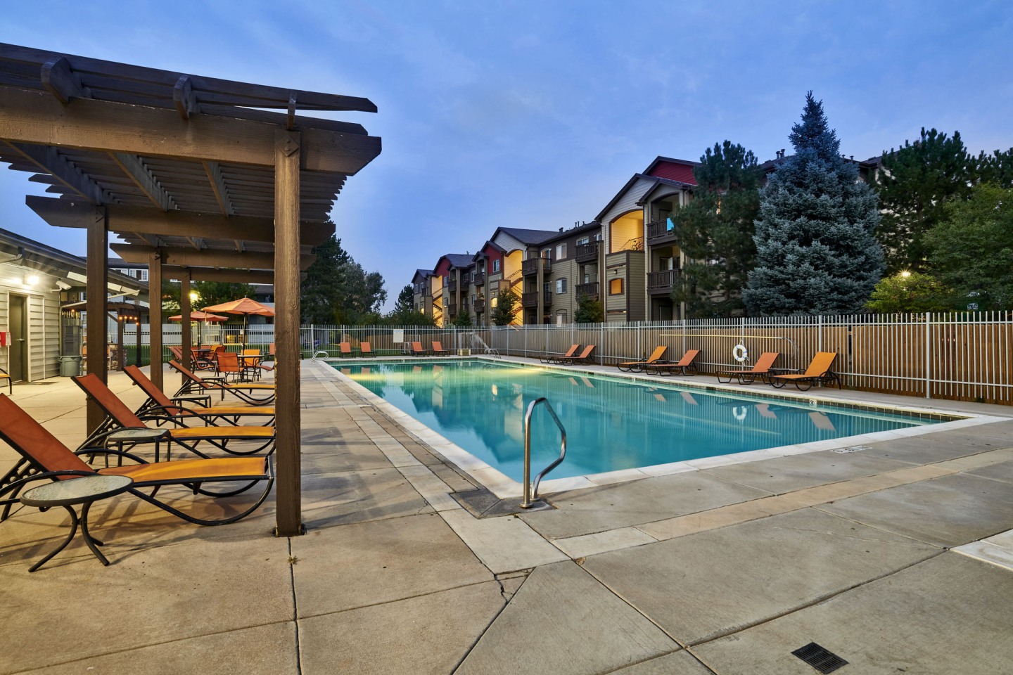 Lowry Heights Image 24