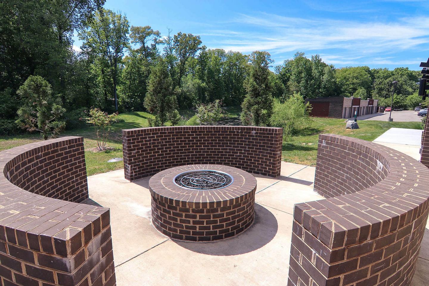 Colony Village Apartments Image 8