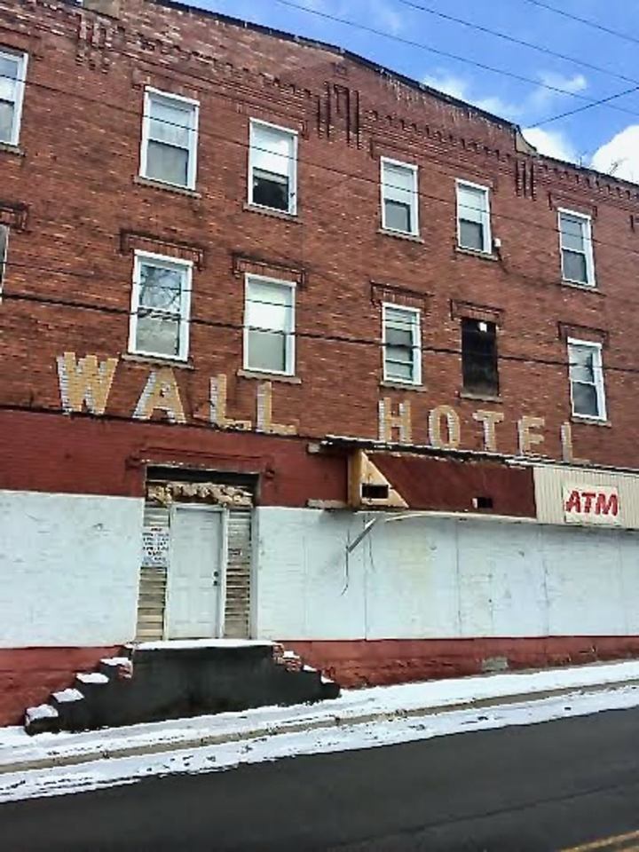 473 Wall Ave Image 6
