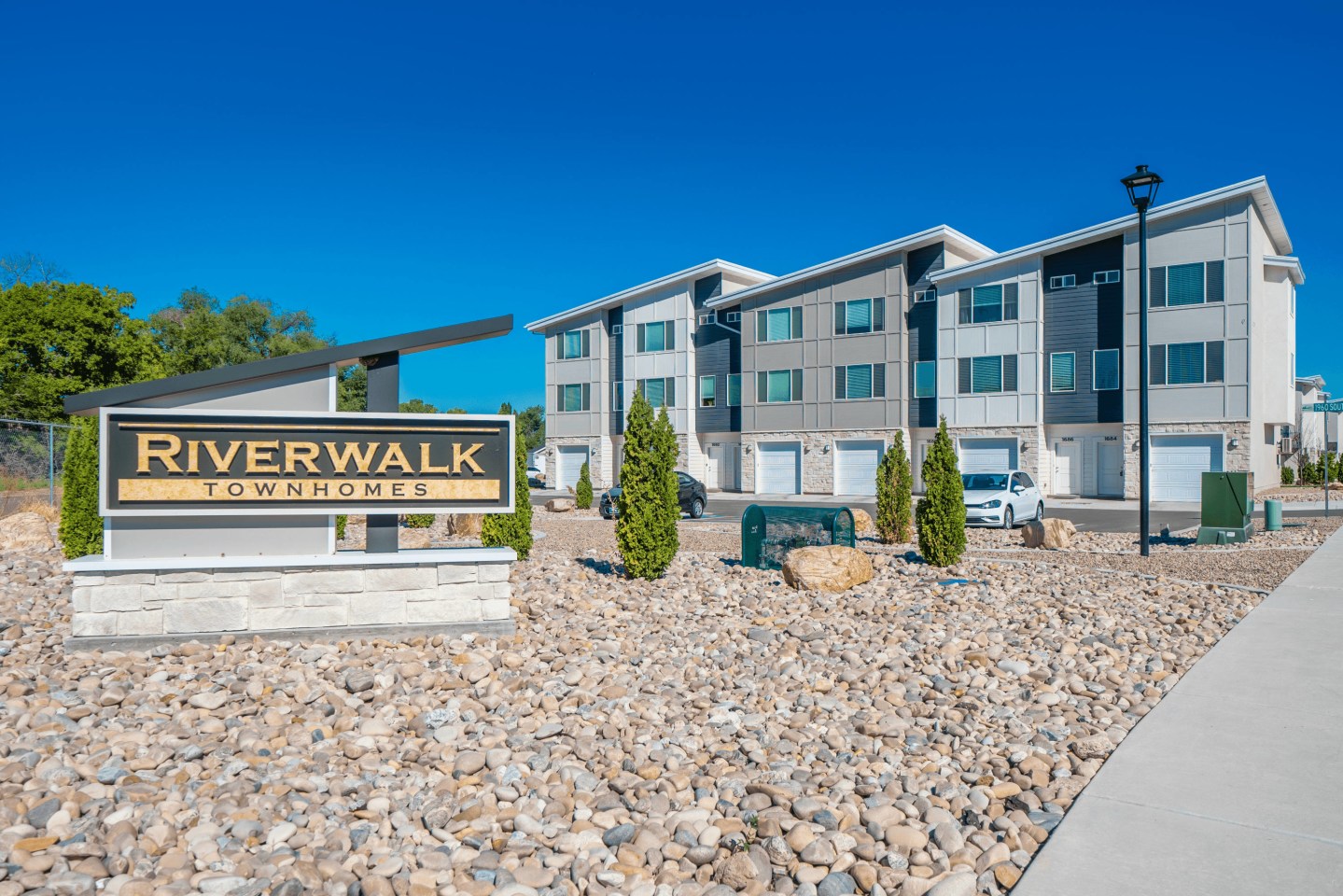 Riverwalk Townhomes Image 18