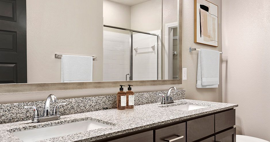 Brea Luxury Apartments Image 24