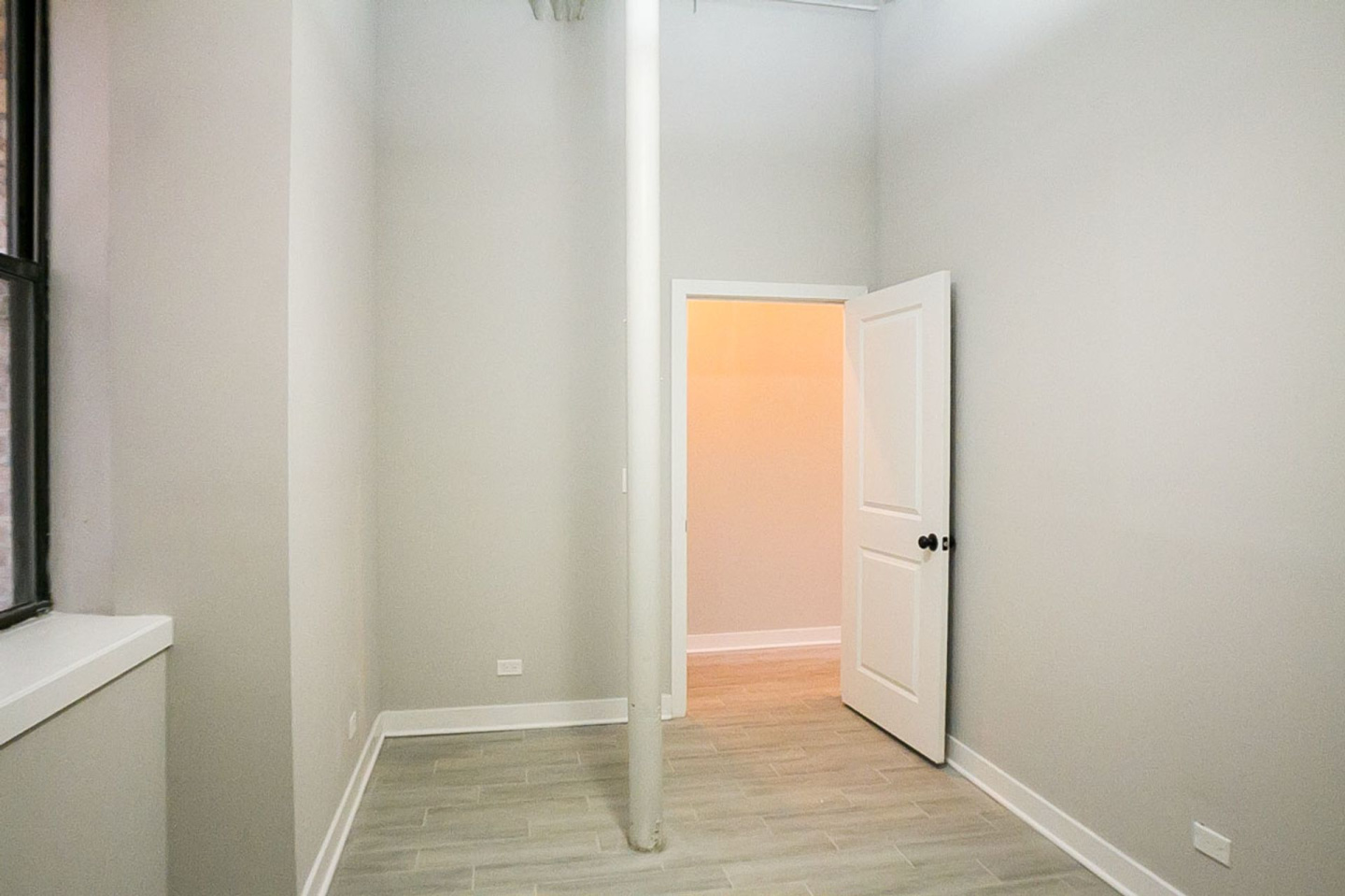 4433 West Fullerton Avenue Image 20
