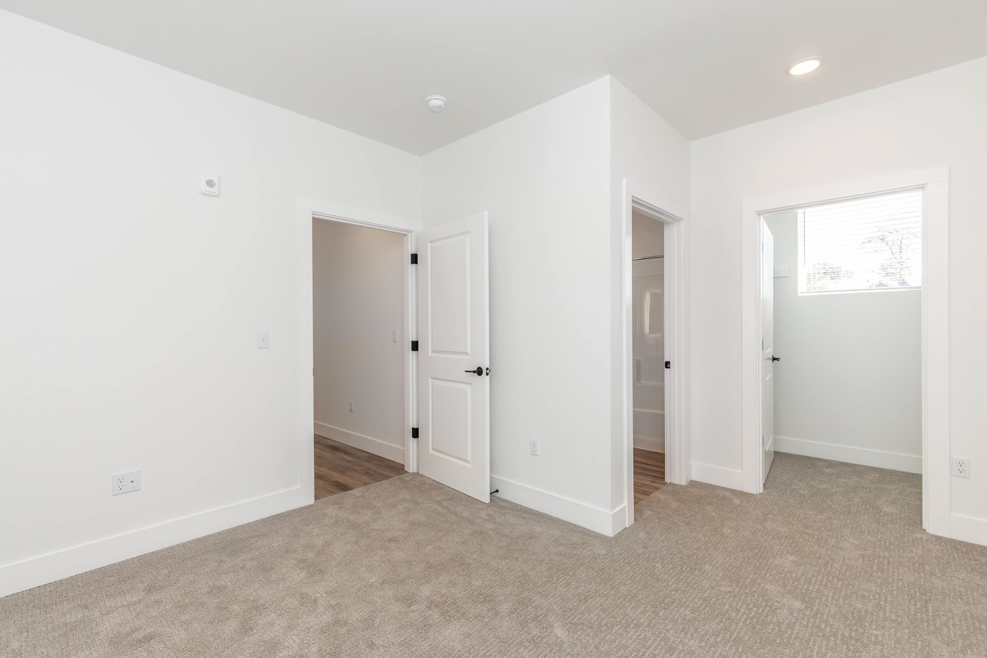 Lakeview Apartments Image 37