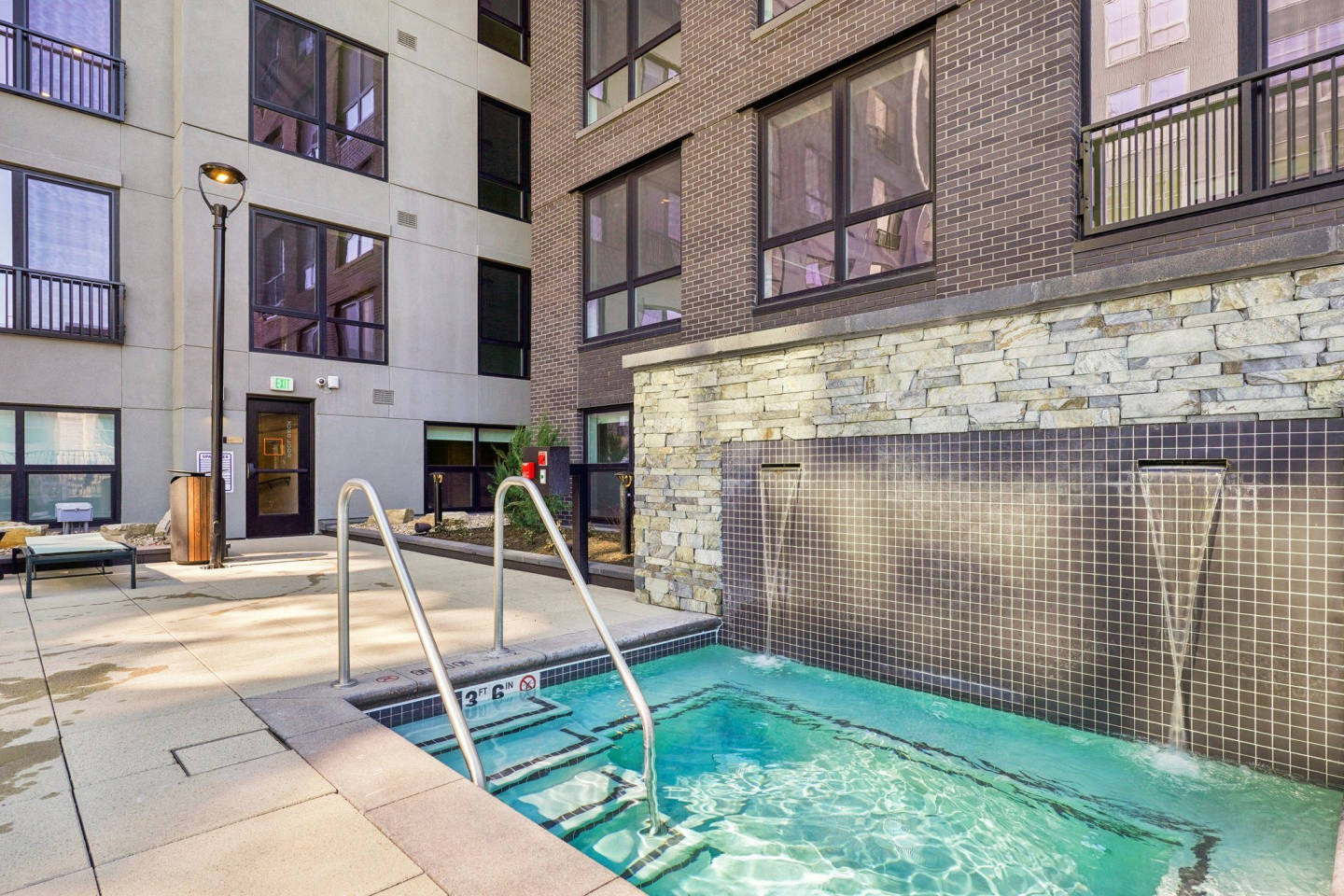 Oso Apartments Image 14