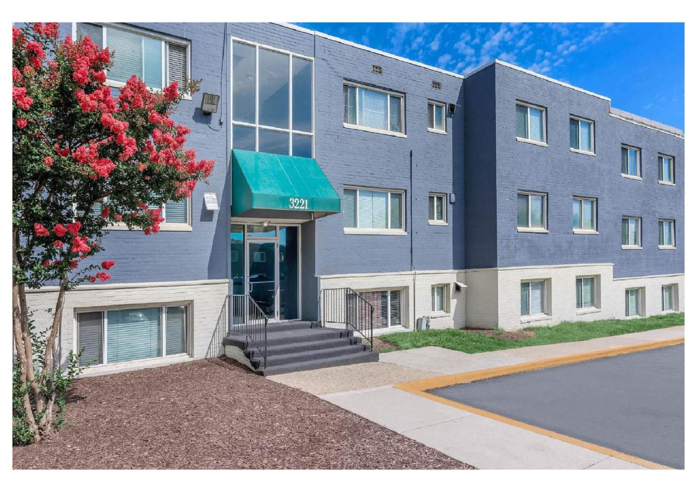 Regency Court Apartments Image 6