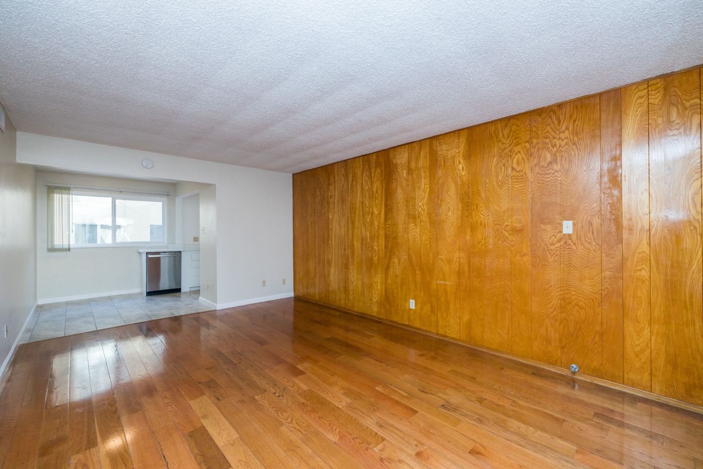 276 Adams Street Image 16