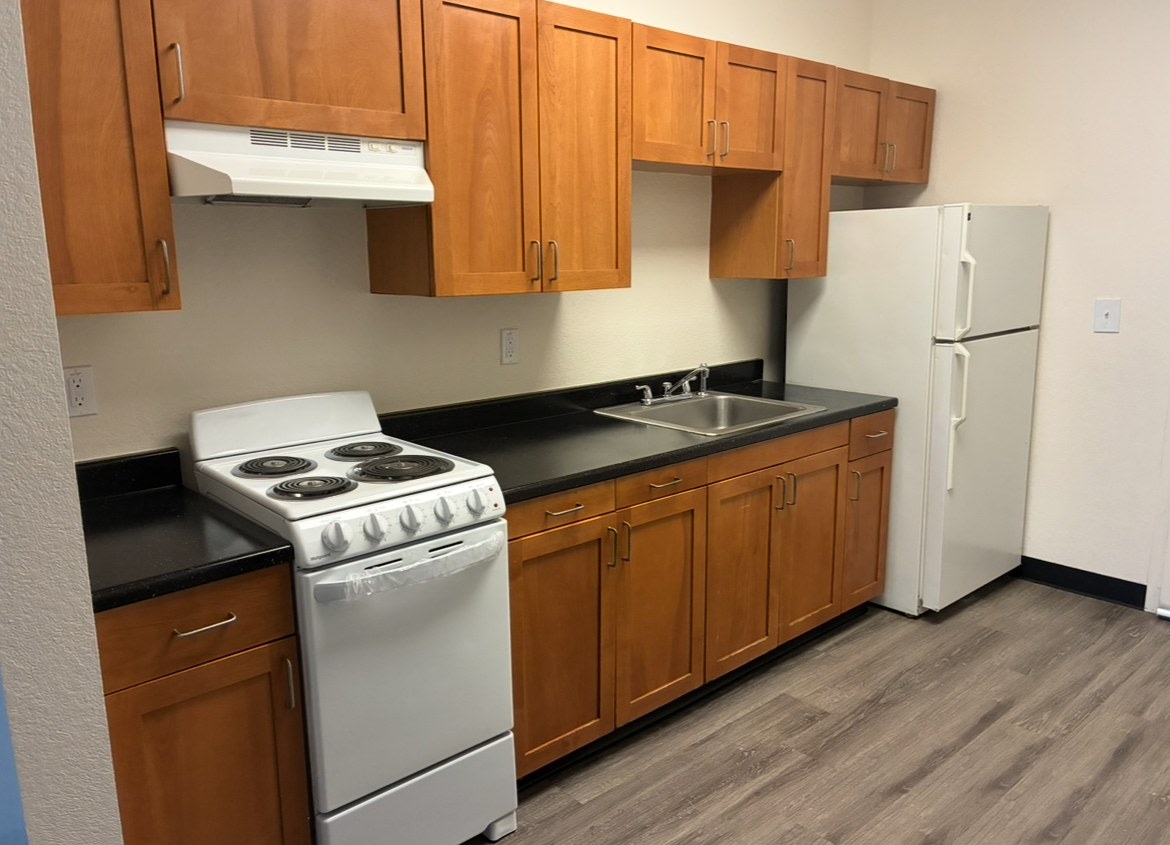 Miley Gardens at Eastmont - 55+ Senior Affordable Image 7
