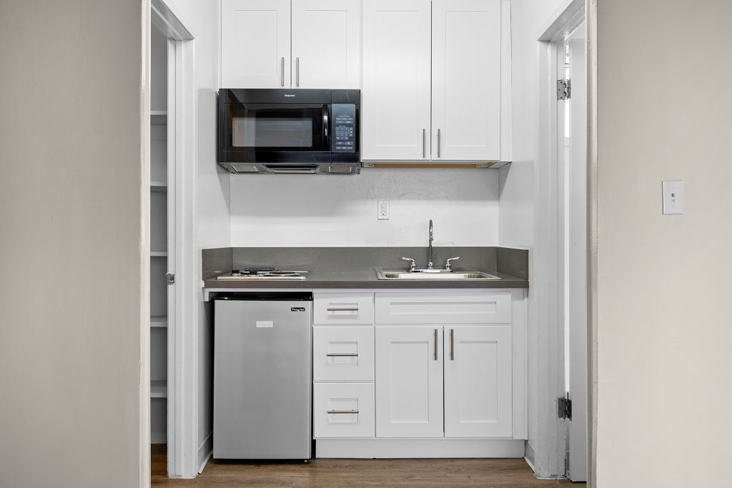Parthenia Terrace Apartments Image 13