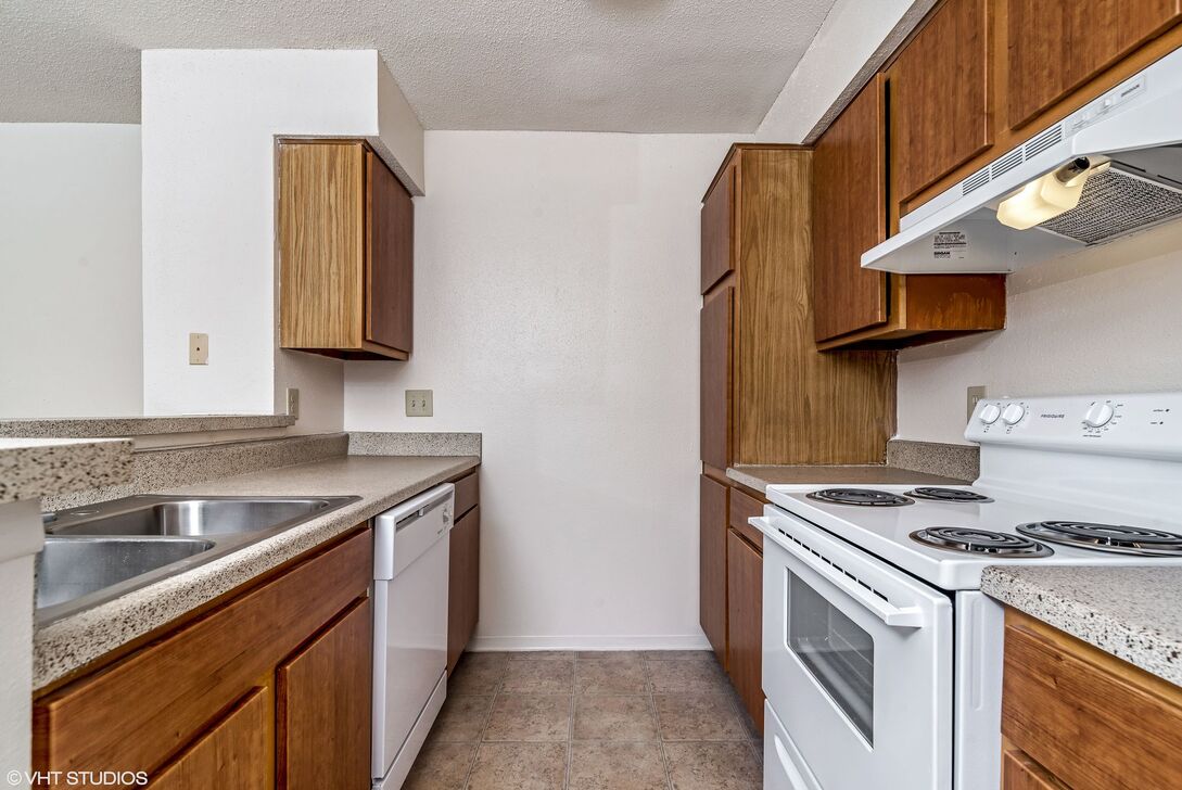 Oak City Apartments Image 15